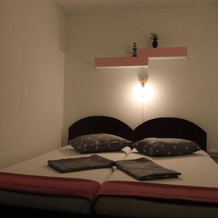 Готель Casa David Суліна Номер фото